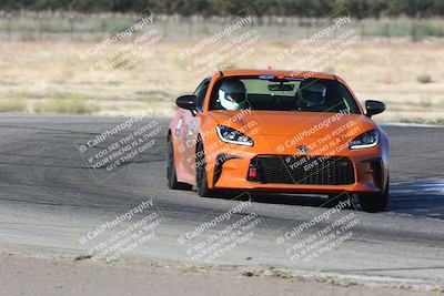 media/Sep-15-2024-Speed Ventures (Sun) [[7a54f7ed2f]]/Black Group/Session 1 (Outside Grapevine)/